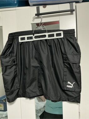 Puma women’s Black Cargo skirt